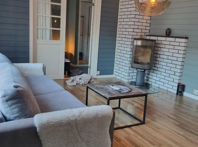 Stor Med 4 Senger Sentralt I